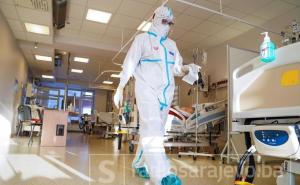 Na KCUS-u preminule dvije osobe, na Podhrastovima smješteno skoro stotinu osoba