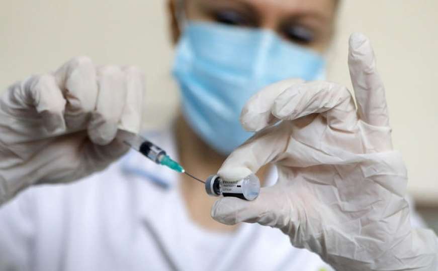 Šta se desilo u Japanu: Primila Pfizer vakcinu i umrla