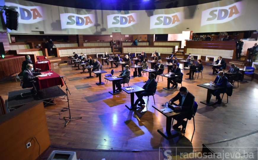 SDA: SDP-u smetaju ministri iz SDA, ali im ne smetaju ucjene i blokade HDZ-a