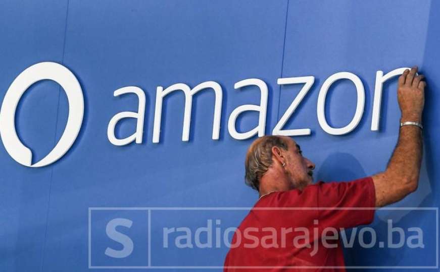 Amazon morao promijeniti logo: Podsjećao ljude na Adolfa Hitlera