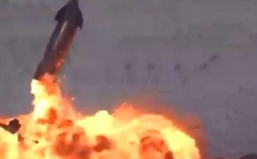 SpaceX raketa Elona Muska eksplodirala nekoliko minuta nakon slijetanja