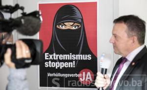 Švicarci glasali za zabranu nošenja burki