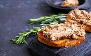 Delicija za večeru: Pripremite finu, gurmansku pileću paštetu