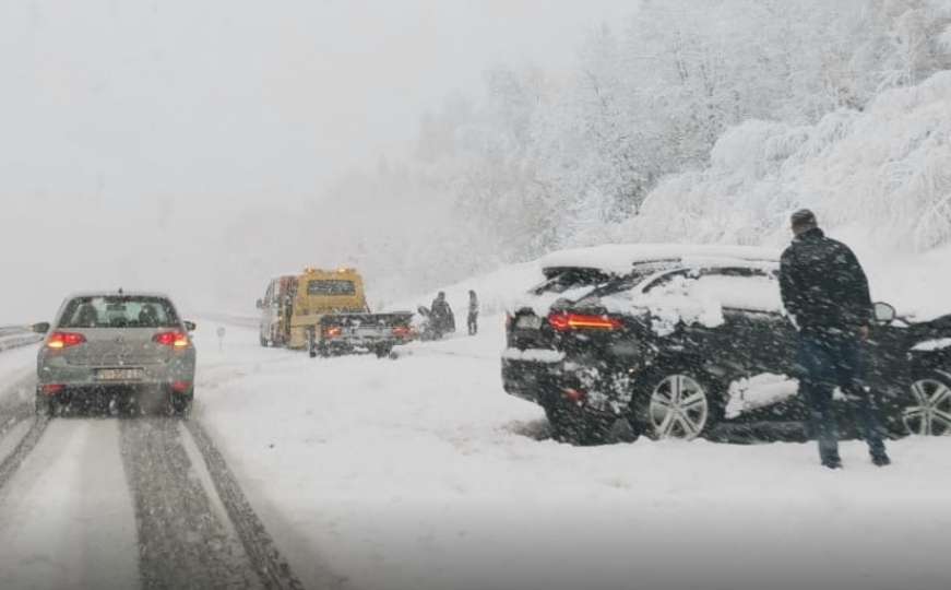 Hrvatska okovana snijegom: Nevjerovatno stanje na cestama