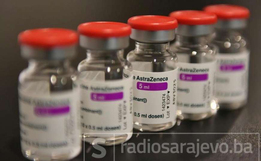 I Slovenija privremeno obustavila cijepljenje AstraZenecom