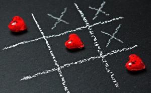 Objavljen ljubavni horoskop do kraja marta: Nekom zavođenje, a nekom tajne