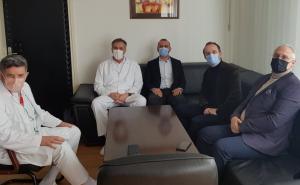 Turski vrhunski ljekari u posjeti kolegama na COVID odjelu Opće bolnice