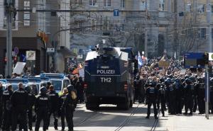 Njemačka: Veliki sukobi policije i prosvjednika zbog epidemioloških mjera