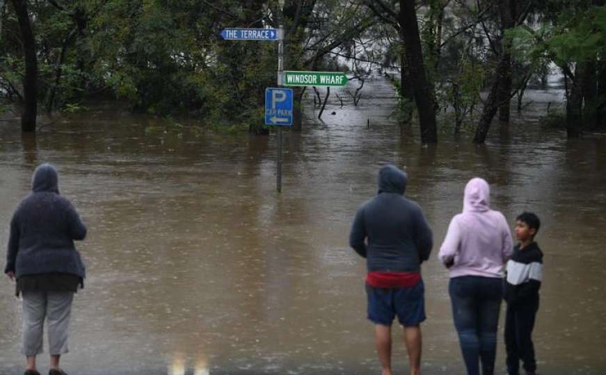 Kiša u Australiji ne prestaje padati: Evakuisano hiljade ljudi, potopljene kuće