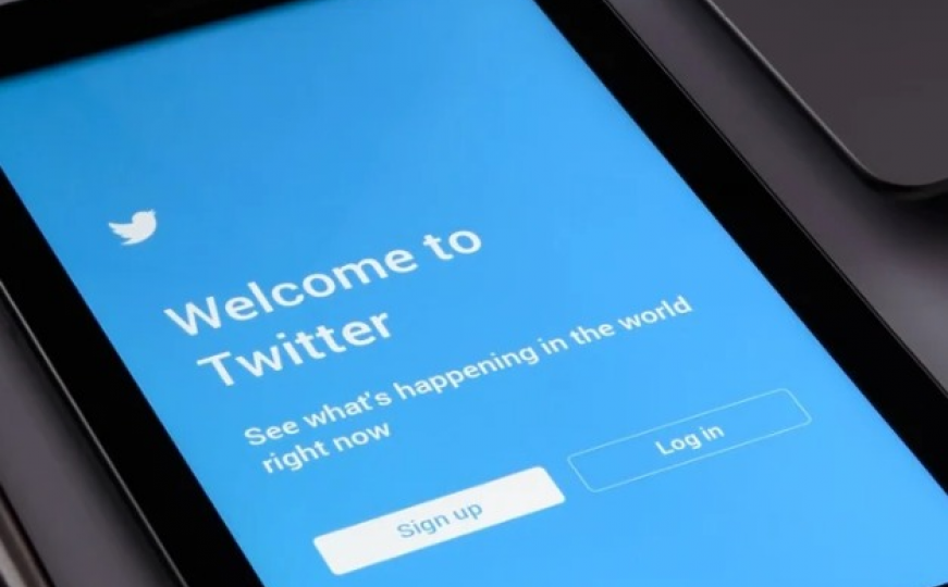Prvi tvit šefa Twittera prodan za više od četiri miliona KM