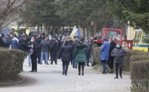 Radnici GRAS-a ponovo protestuju: Izgubilo se dragocijeno vrijeme 