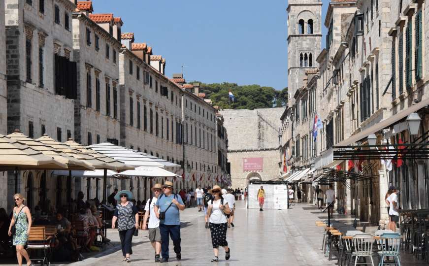 Zatvaraju se kafići u najpoznatijem hrvatskom turističkom gradu