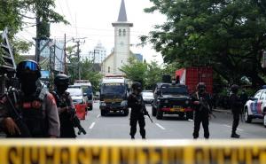 Bombaški napad na crkvu u Indoneziji, jedna osoba stradala, 14 povrijeđenih