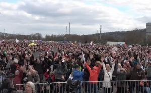 Protesti u Njemačkoj: Više od 10.000 ljudi izašlo na ulice