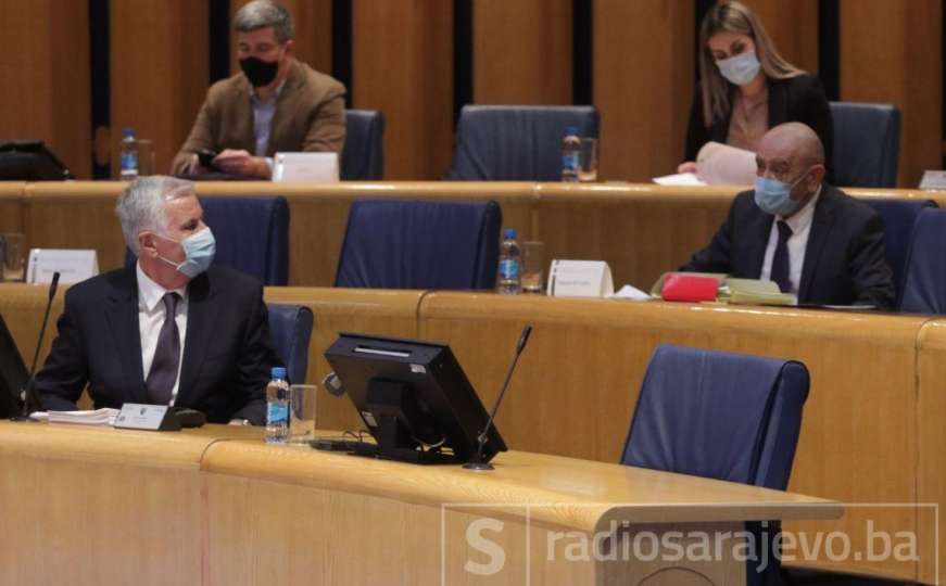 Dom naroda PSBiH: Odluka o potvrđivanju smjene Lučića nije na dnevnom redu