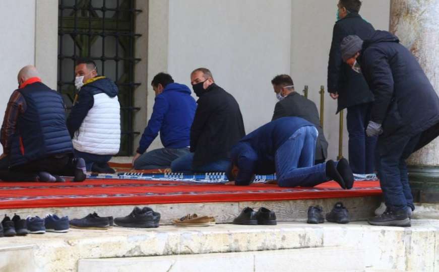  MIZ Sarajevo: Džuma-namaz danas u 11 džamija u dva termina