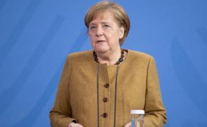 Angela Merkel primila prvu dozu AstraZeneca vakcine