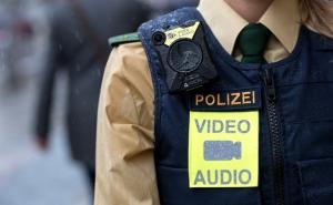 Pazi, snima se: Policajci MUP-a KS od sada će na sebi nositi body kamere