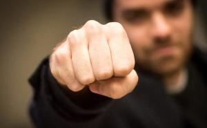 BiH: Pijan došao kod bivše djevojke pa ga nokautirao njen novi dečko