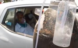 Užas u Indiji: Od korone ljudi umiru na ulicama i u automobilima