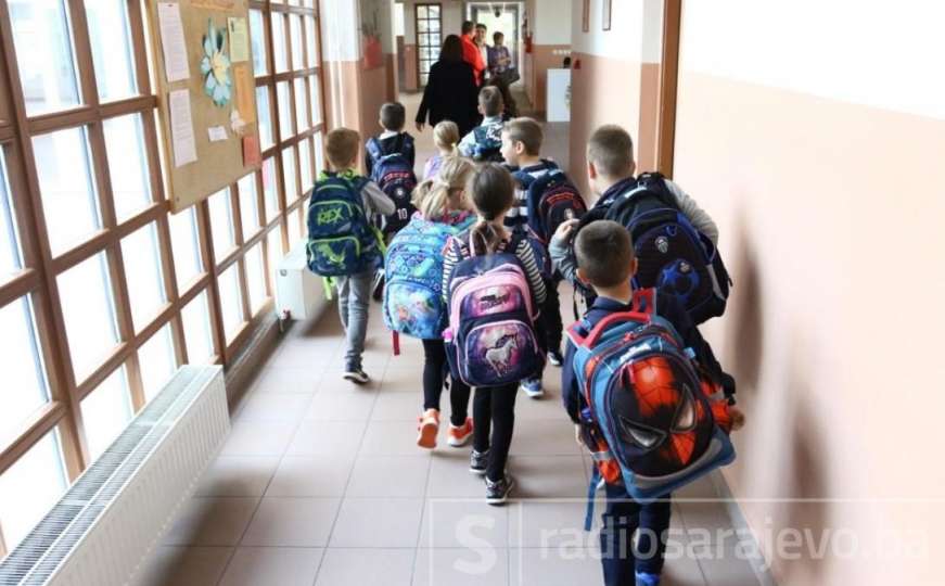 Nastavnici razočarani odlukom: Roditelji skrivaju infekciju i šalju djecu u školu