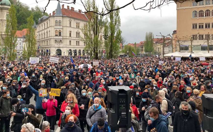 Šta se dešava u Ljubljani: Građani ustali protiv Janše
