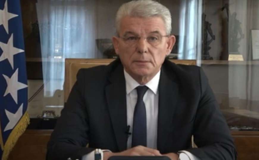 Džaferović: Nisam čuvar stolice ni fikus, u Predsjedništvu 2022. bit će Izetbegović