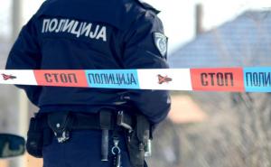 Srbija: Tinejdžerka rodila bebu u kući pa je bacila u kontejner 