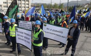 Počela protestna šetnja rudara u Sarajevu