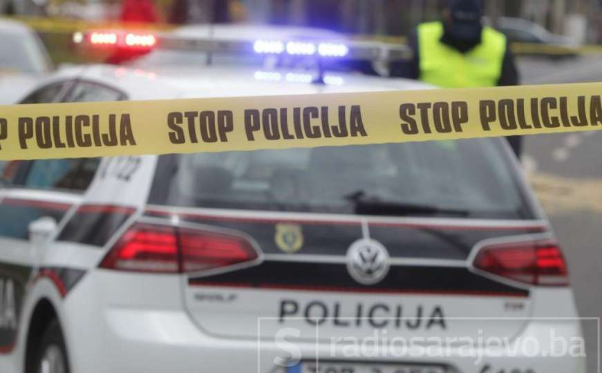 Saobraćajna nesreća kod Sarajeva: Jedna osoba povrijeđena 