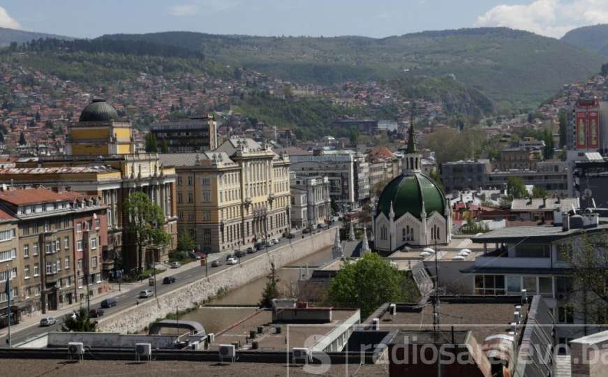 "Bilo gdje da krenem o tebi sanjam": Pogledajte prelijepu panoramu Sarajeva
