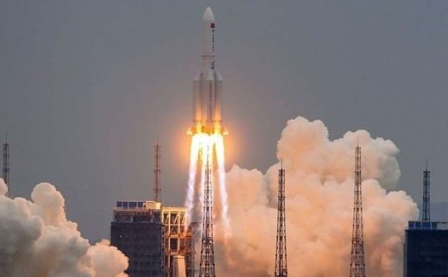 Kineska raketa od 21 tone pada na Zemlju 