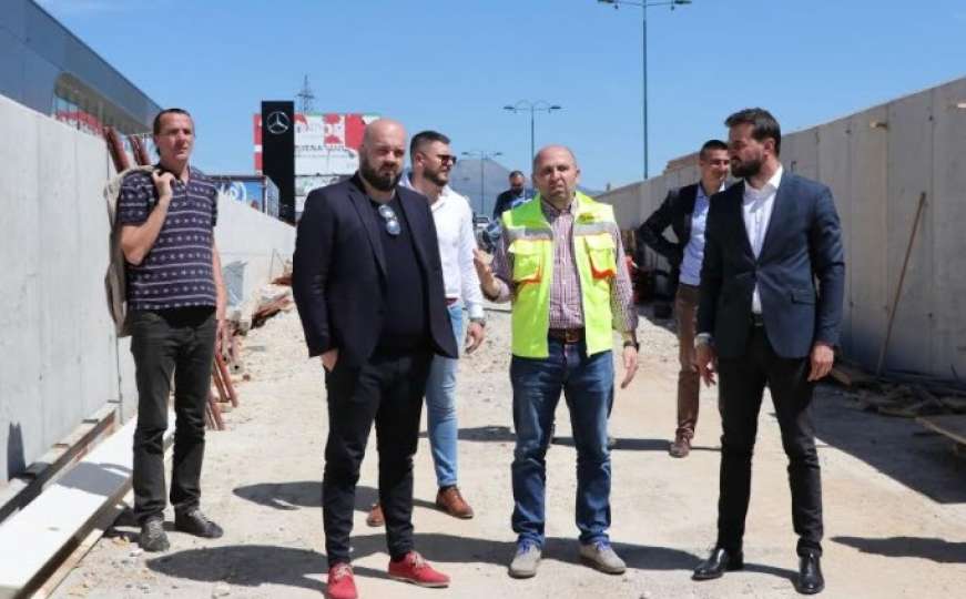 Ministar Šteta sa Efendićem i Muzurom obišao gradilišta u Novom Gradu i na Ilidži