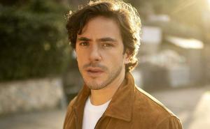 Jack Savoretti feat. Nile Rodgers - Who's Hurting Who