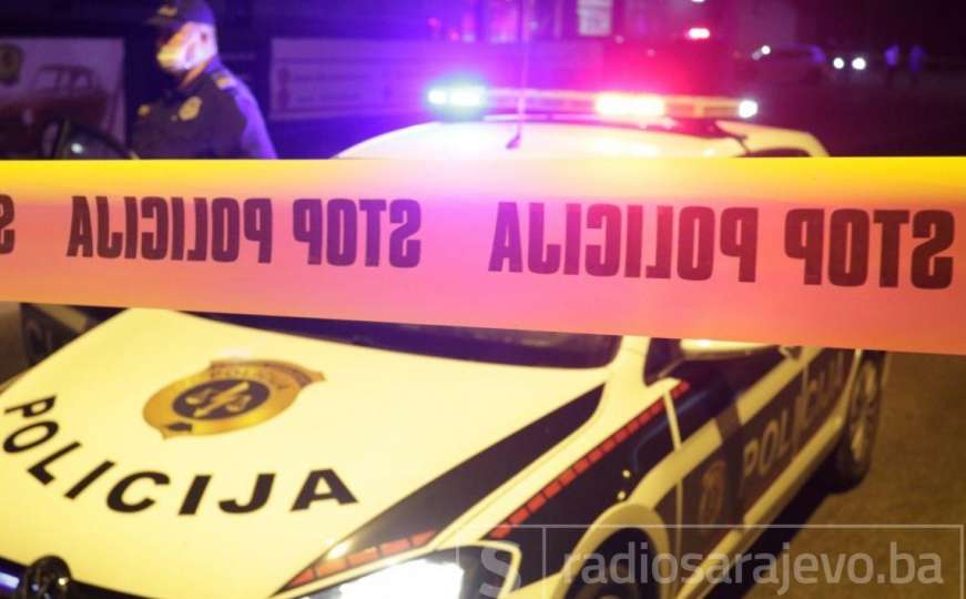 Teška nesreća u BiH: Kombi sletio s puta, povrijeđeno osam osoba