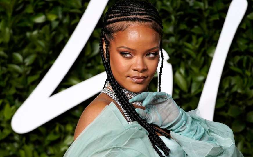 Nakon pet godina Rihanna objavljuje novi album