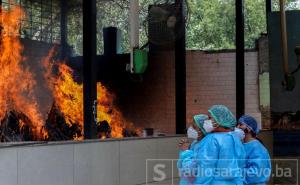 U Indiji u jednom danu više od 4.000 umrlih