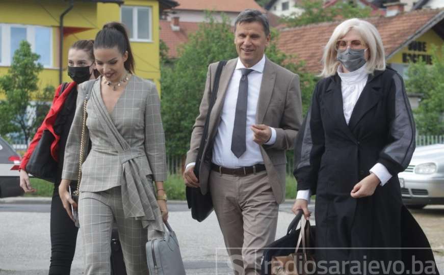Novalić i drugi stigli u Sud: Nastavak suđenja u aferi Respirator