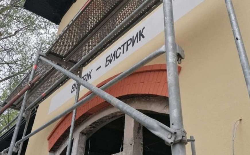Na Bistričkoj stanici vraćen i natpis na ćirilici