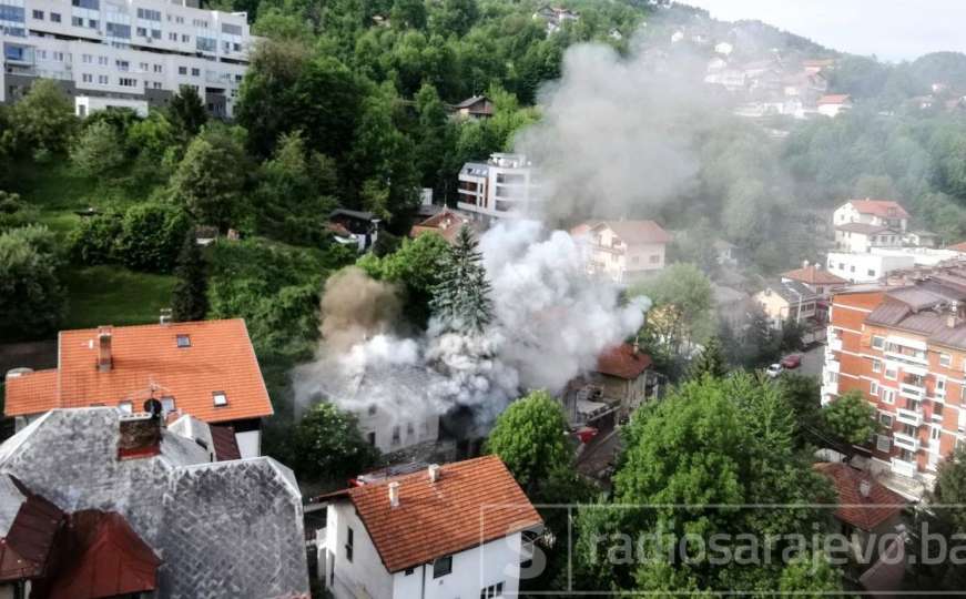 Požar rano jutros u centru Sarajeva: Vatrogasci pronašli beživotno tijelo