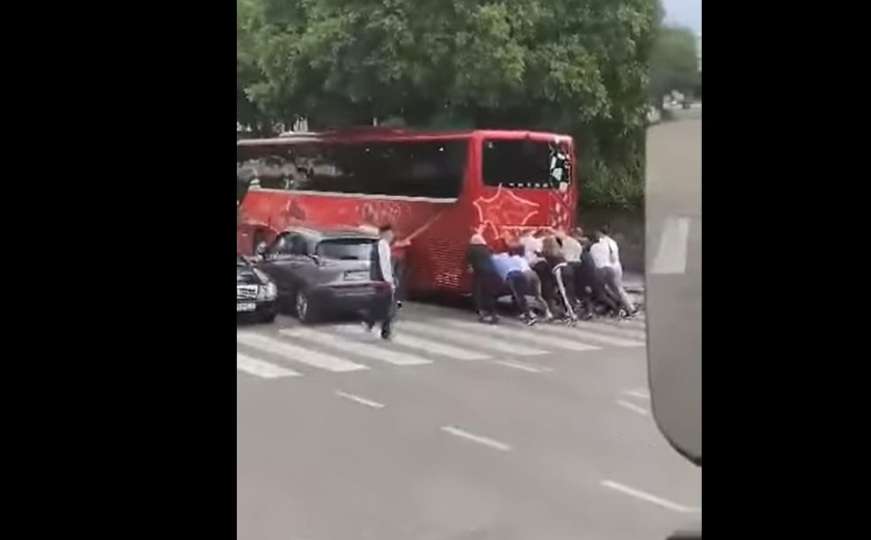 U Splitu stao autobus, a onda su putnici napravili (ne)očekivan potez