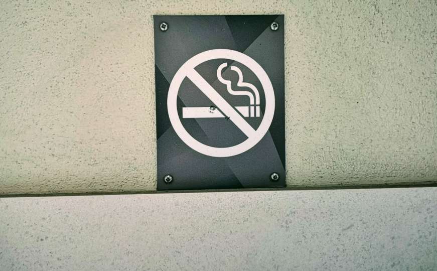 Parlament FBiH: Izglasana zabrana pušenja u kafićima i svim zatvorenim objektima
