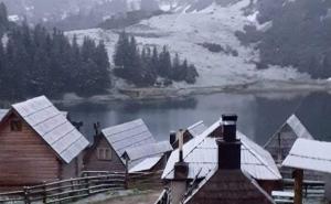 Snijeg danas pao i na Prokoškom jezeru