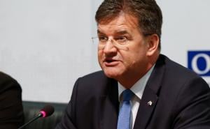 Šta radi Miroslav Lajčak na Kosovu?