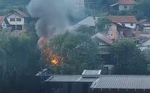 Veliki požar zahvatio dvije kuće u Kaknju, objavljen i snimak