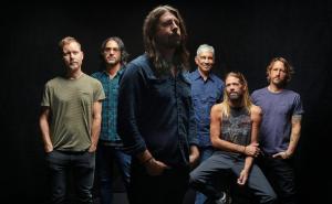 Foo Fighters - Making A Fire