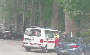 Saobraćajna nesreća u centru Sarajeva, policija i hitna na terenu