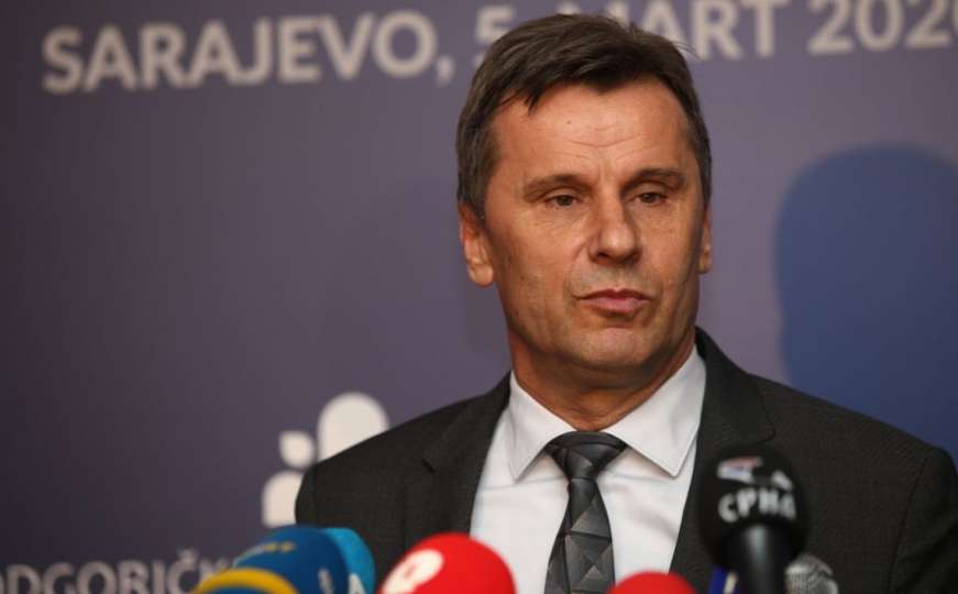 Potpisan ugovor: Novalić potvrdio da još 500 hiljada vakcina stiže u FBiH