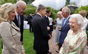 Joe Biden prekršio kraljevski protokol prilikom susreta sa kraljicom Elizabetom