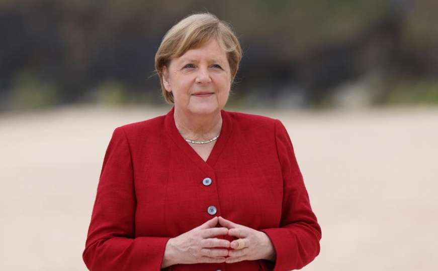 Angela Merkel posljednji put kao kancelarka u krugu kolega na samitu G7 